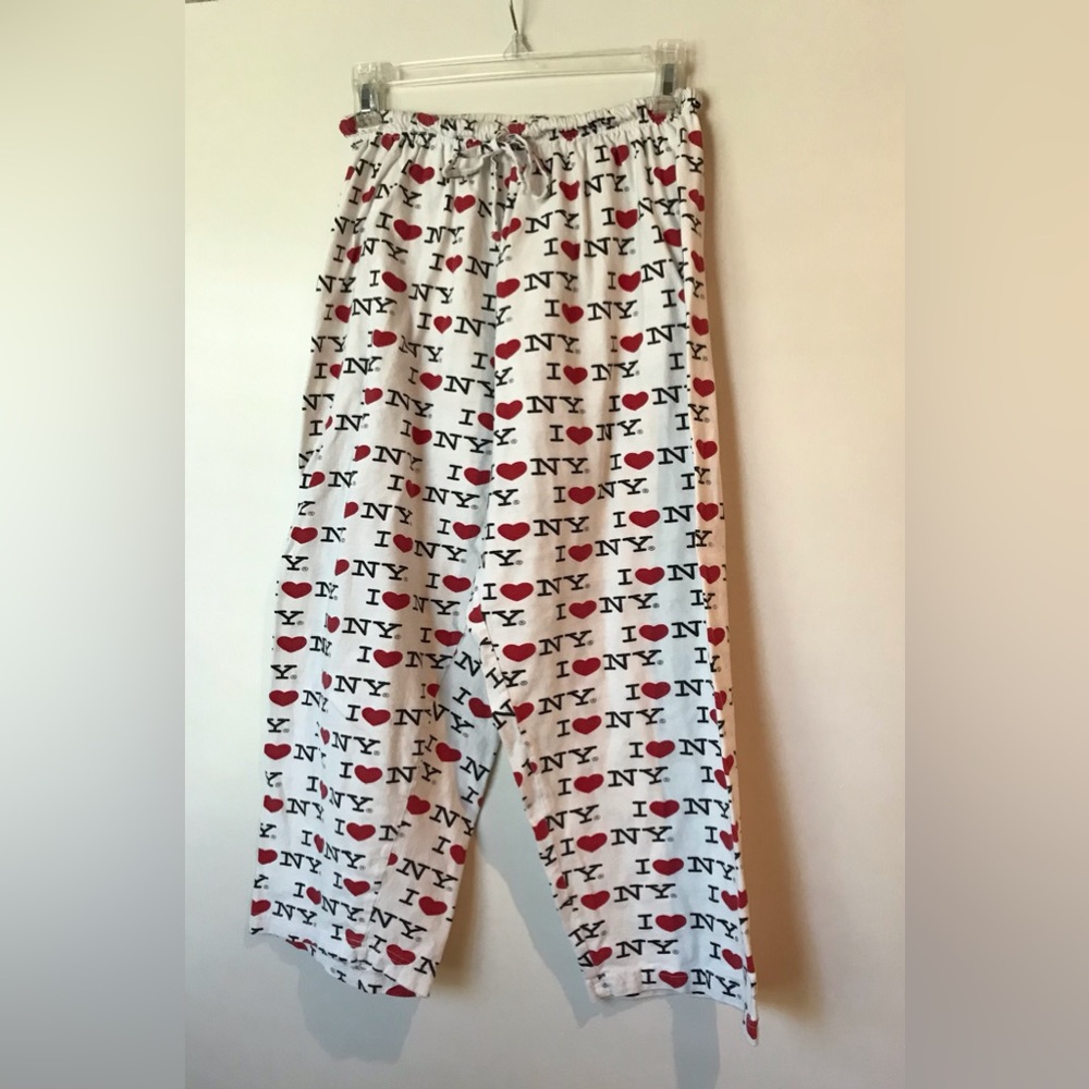 M Cropped I Love NY Pajama Pants - Red and Black Print